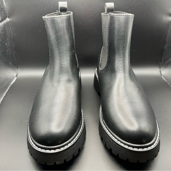 Black Leather Ankle Chelsea Boots - Picture 1 of 5